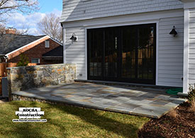Backyard Thermal Flagstone Patio